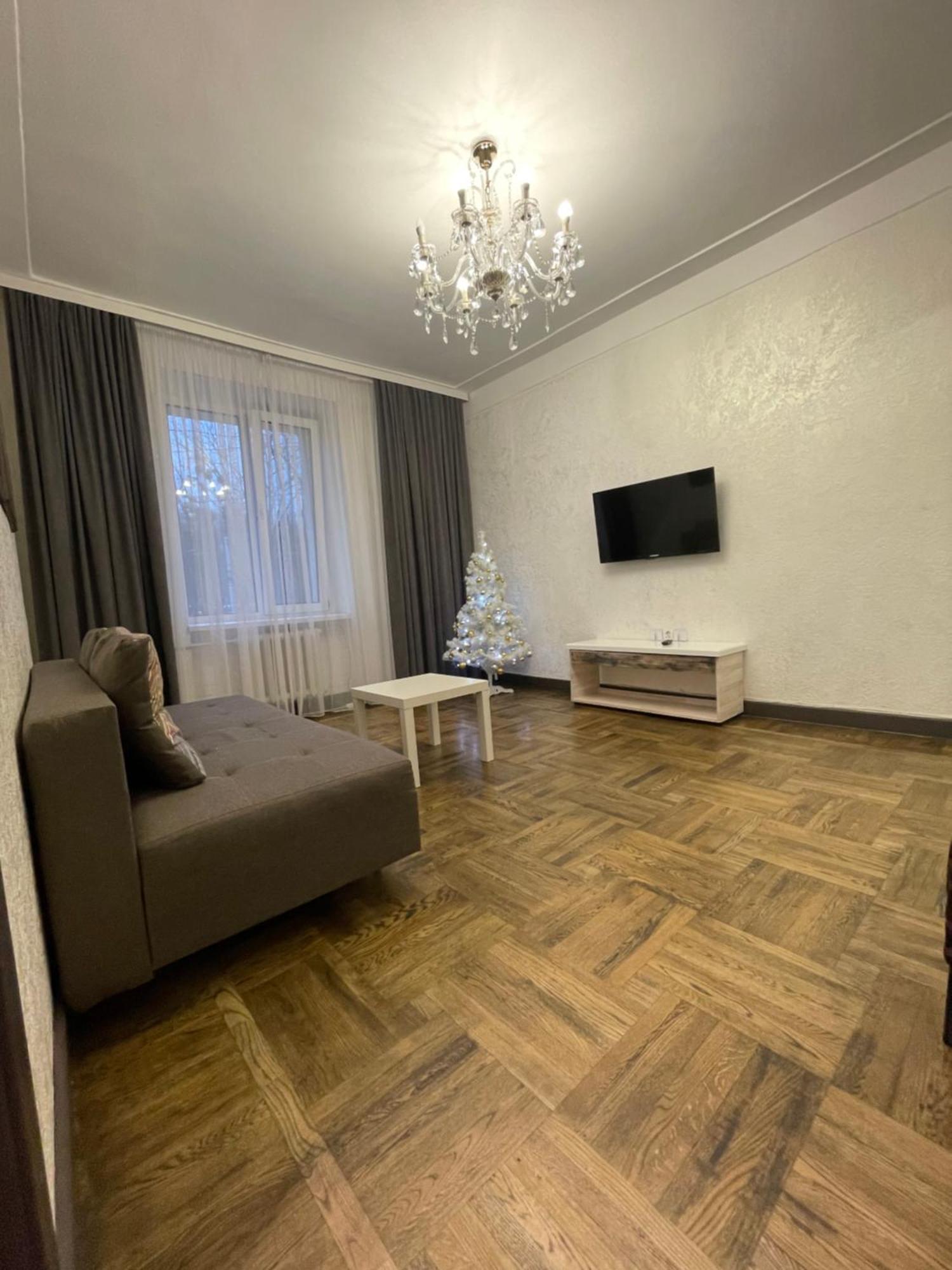 Apartment On Soborna 101 ヴィーンヌィツャ エクステリア 写真